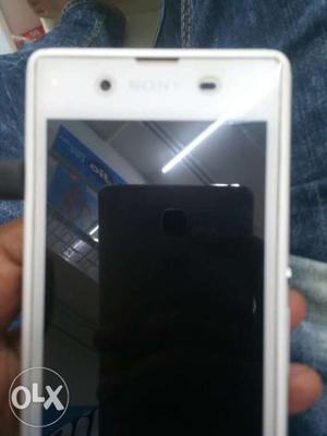Sony d single sim for sale at good condition!