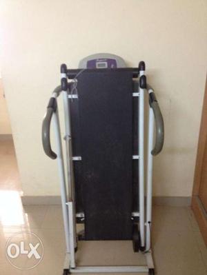 Tuboster Treadmill with excellent condition