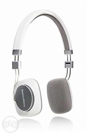 Bowers & Wilkins P3 White Headphones (Like Brand