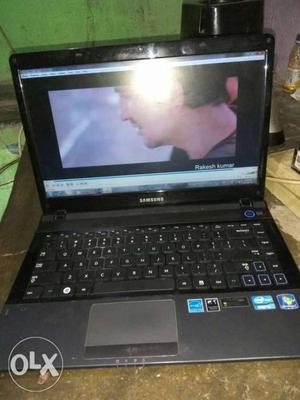 SAMSUNG LAPTOP Black And Gray Acer Laptop