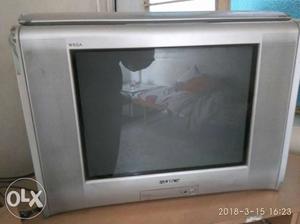 SONY WEGA 25 inch crt tv