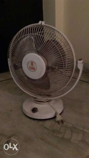 Table Fan from Venus Company. 12 inch size. 