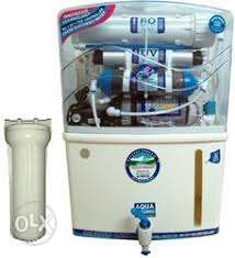White And Blue Water Purifier System