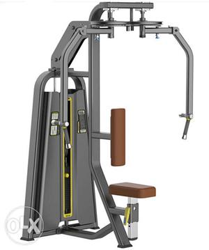 Brand New Commercial Real Delt & Pec Fly Machine With Free