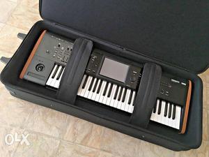 Korg kronos 2 keyboard