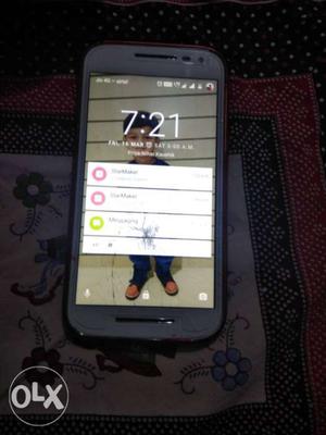 Motorola G3, very good condition only screen is