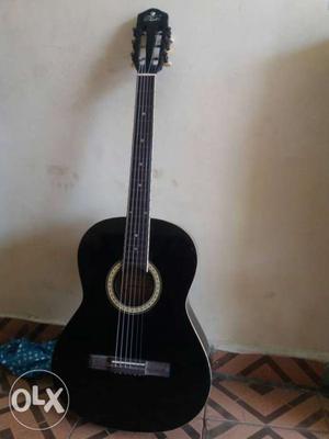 Pluto guitar for sale condition 100 %
