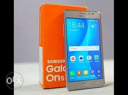 Samsung galaxy on5 pro gold colour Nice condition batery