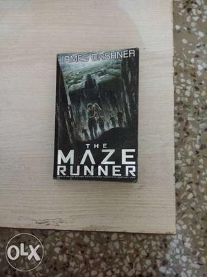 This is the novel "the maze runner" with untorn