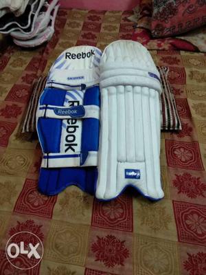 Top quality cricket batting pad available start