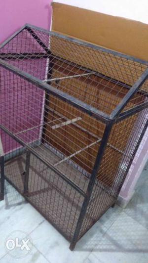 Pets cage in good condition