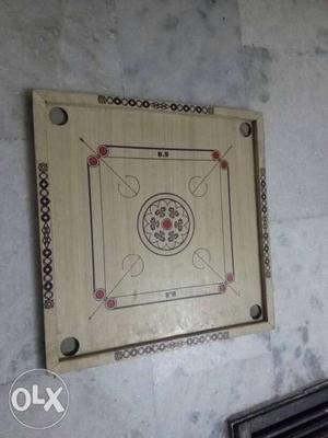 Carrom Board in Very Good Condition Rate Ghat vi