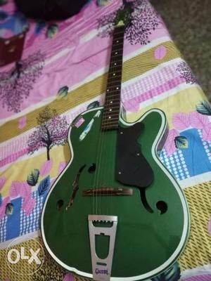 Green Les-Paul-style Guitar