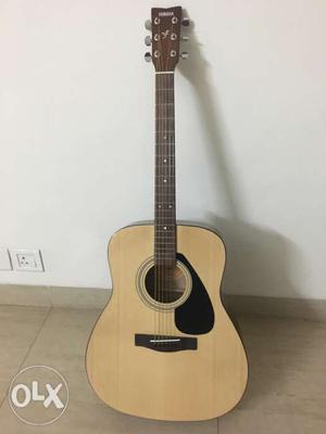 Natural Yamaha Dreadnought Acoustic Guitar