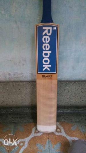 Reebok English Willow cricket bat never used at a