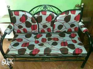 3sitter sofa with table in very low price, we buy