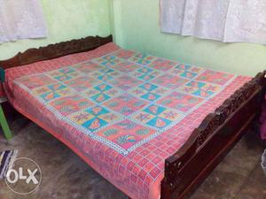 5-7 feet, English bed in good condition wooden