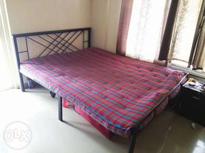 5*7 Black Metal Bed With 25 killos cotton made Red And Blue