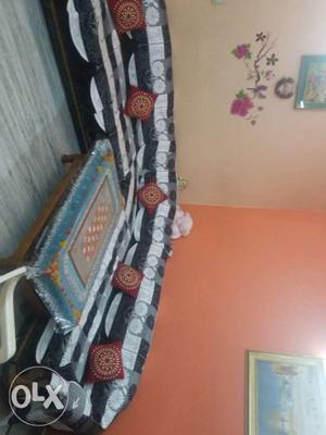 7 seater sofa in a very good condition and very