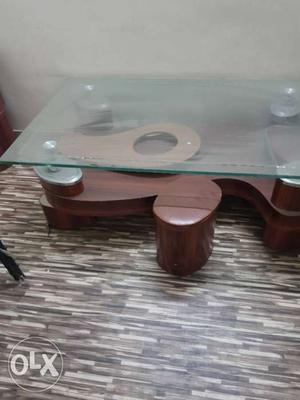 Center table for sale scratchless just like new