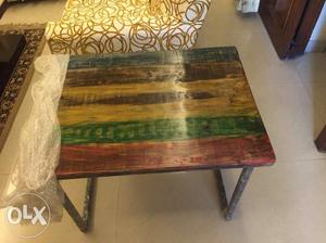 High Quality Tables & Chairs of Reclaimed Wood.