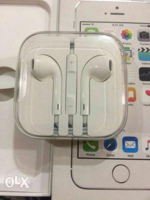 I want to sell my new Packed iPhone's Headphone