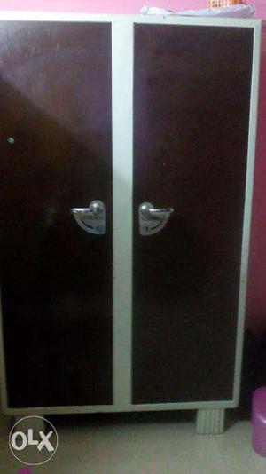 Iron Cupboard for Sale_6k_1year old(size 6*4)