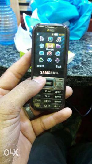 Samsung Mobile Dual Sim Mobile With Charger Neat