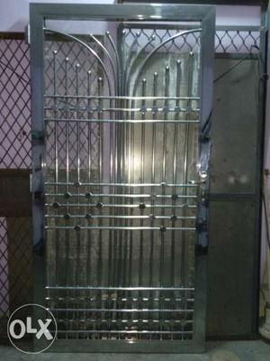 We r manufacture of all kind stainless steel door