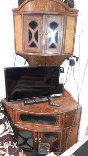 Wooden corner TV trolley without TV for immediate