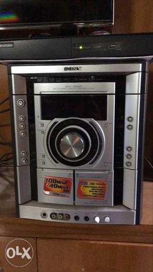 Good condition sony home theater and music system