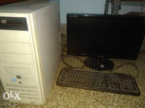 Good working Intel pentium pc with lite crack