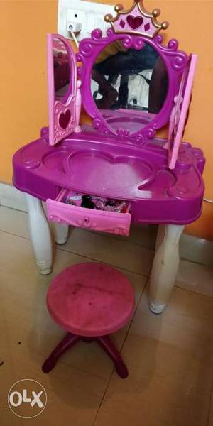 1 year old toy dressing table with stool