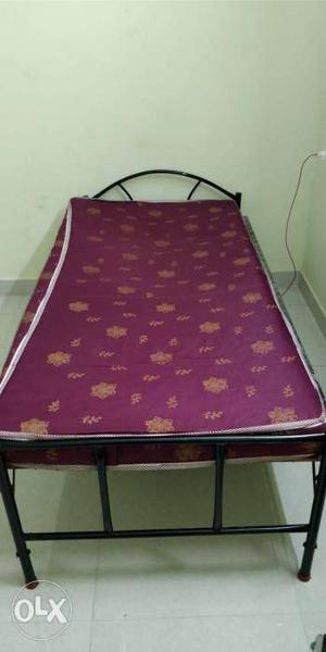10 month old cot and mattress in excellent
