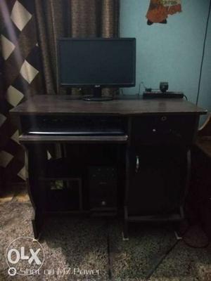 Black And Gray Wooden Desk
