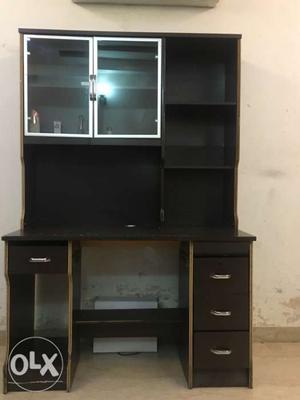 Black Wooden Desk With Hutch