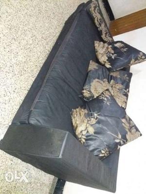Black cushion designer 5 seater sofa reason for
