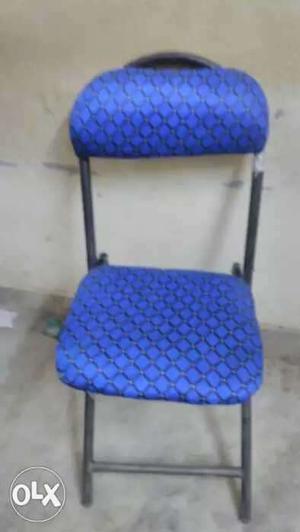 Blue And White Floral Padded Chair