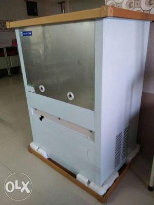 Blue Star 150 ltr water cooler unused condition