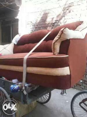 Brand new 5 seater (3+1+1) sofa set at reasonable price...