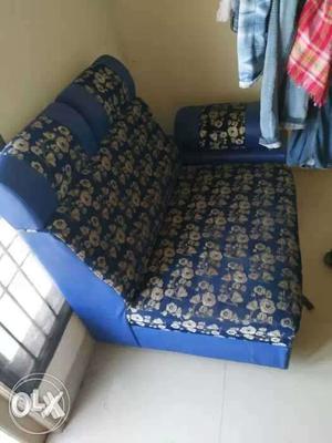 Branded 3 years old 2 seeter sofa for sale uegent very good