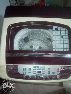 Electrolux 7 KG Fully Automatic Mint condition