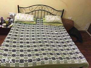 Iron Dobble bed with metres and pull 7days old