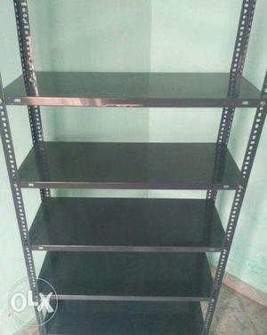 Iron rack very strong and in great condition.