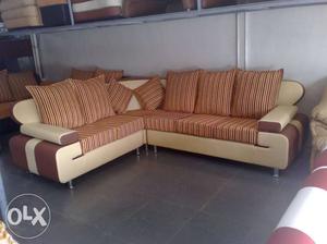 New sofa cornar 3 years orenti sell 