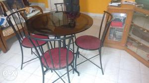 Round Dining Table with 4 chair for sale