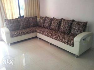 Sofa cornar 3 years orenti sell