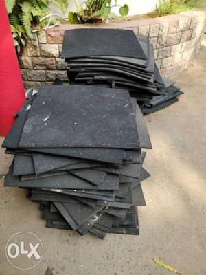 Used gym floor mats 300 nos 10mm. size 19.5x19.5