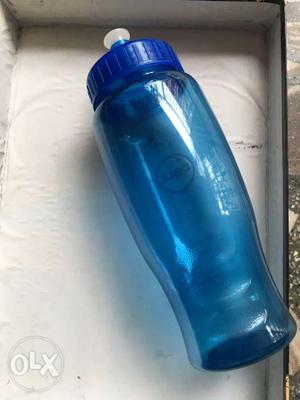 1ltrs water bottle with lock nozle