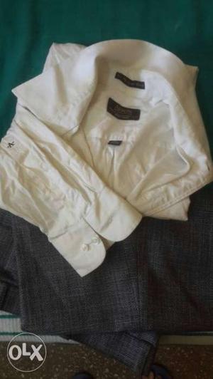 Arrow shirt 40 size and trouser 34 size. best